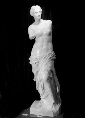 Aphrodite, Louvre Müzesi